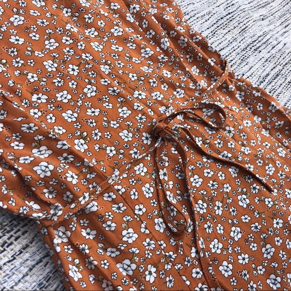 Floral Tie Waist Dress - Picture 4 of 6